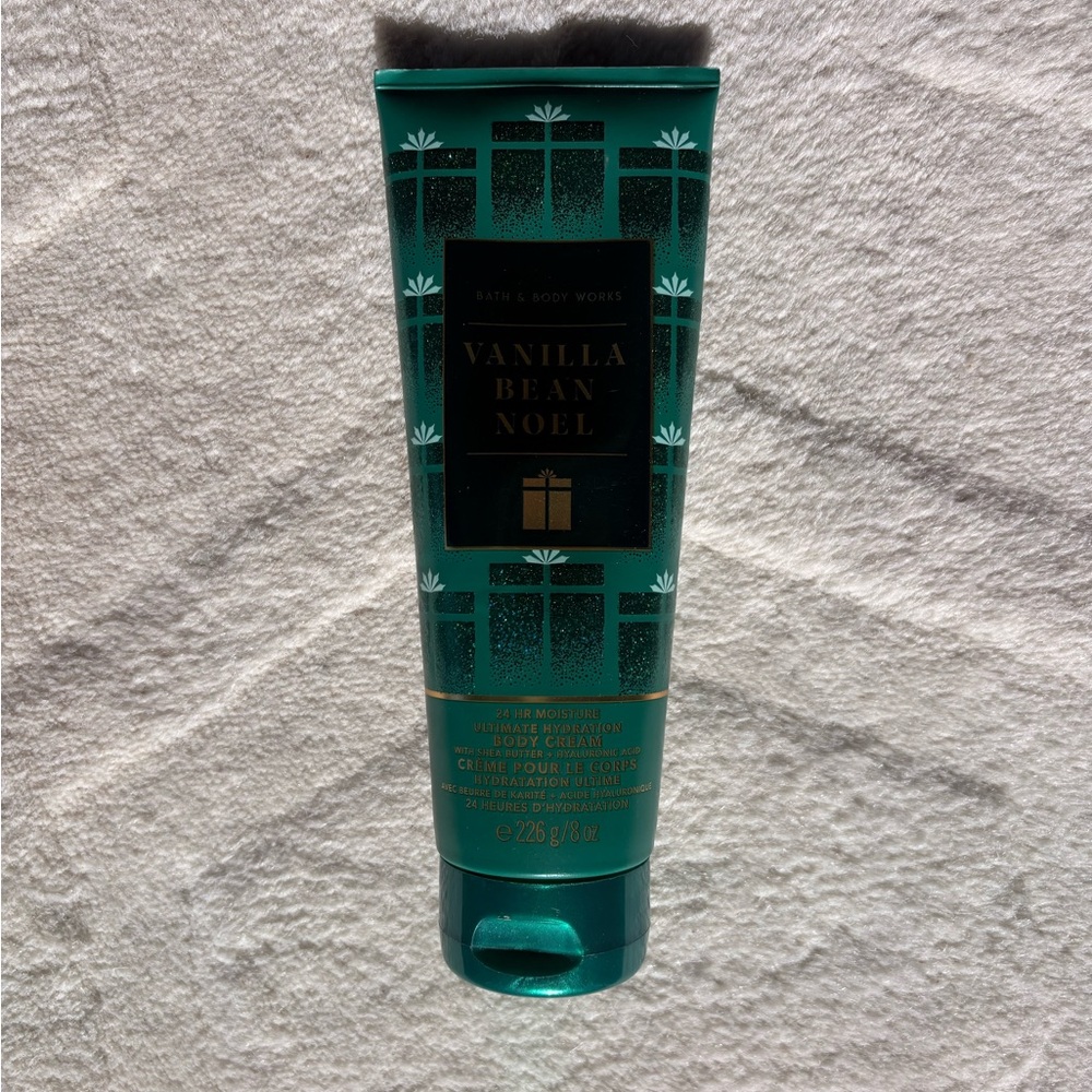 ✨3/$30✨Bath & Body Works Vanilla Bean Noel Body Cream